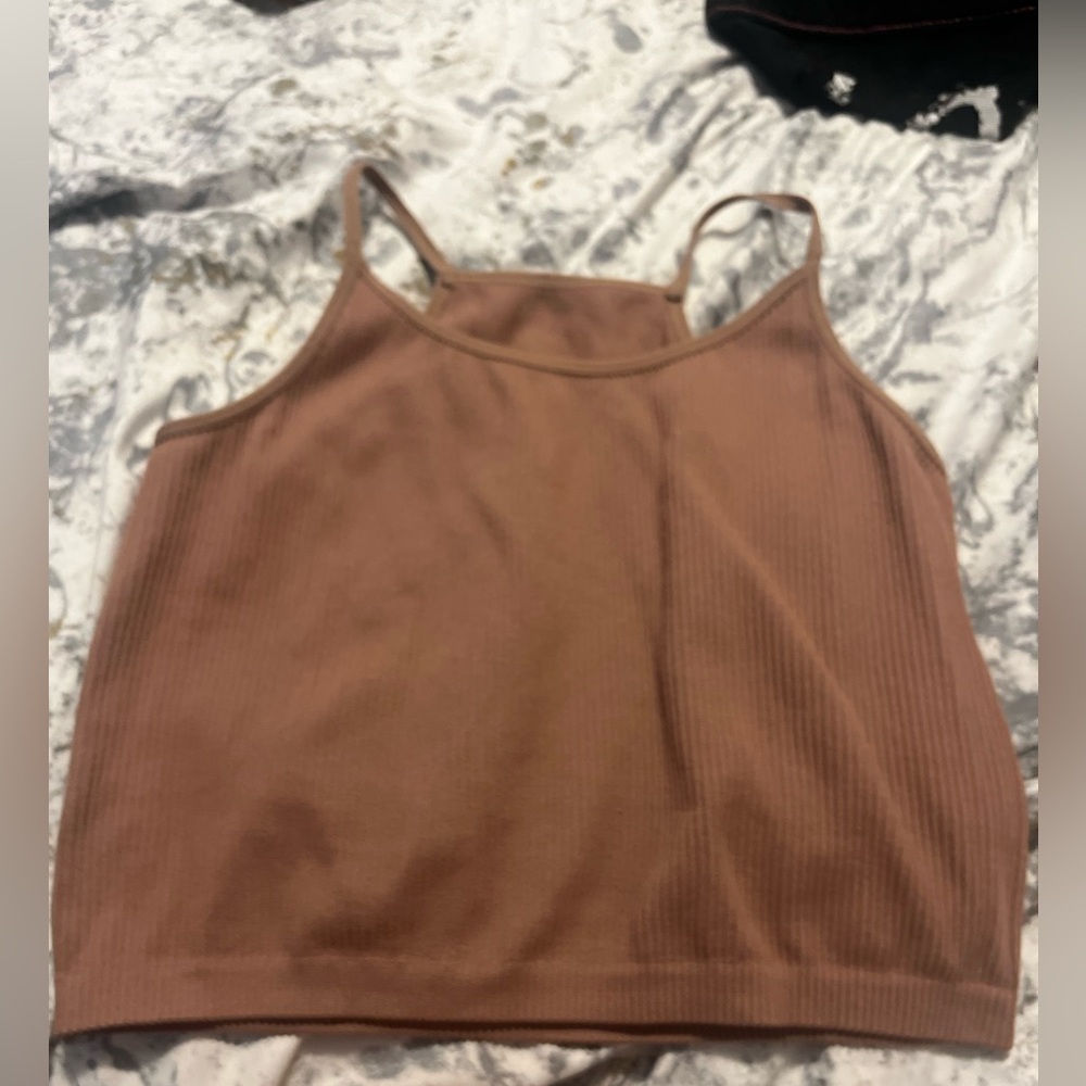 🎁 * Cute! 2 Racerback Crop Tanks - Picture 5 of 5